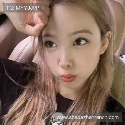 黄婧茵